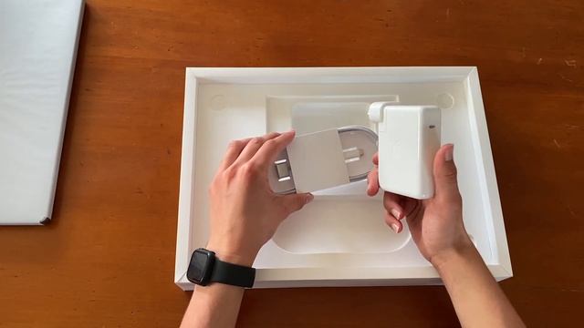 16-inch MacBook Pro Unboxing and First Look! смотреть онлайн