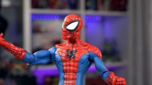 Фигурка ЧЕЛОВЕКА-ПАУКА от Marvel Select!