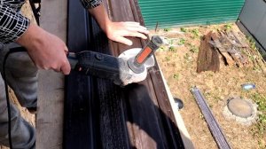 Крутой лайфхак. Чем распилить сафит, сайдинг, пластик?