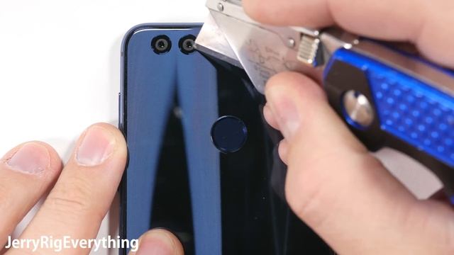 Honor 8 Durability Test - Scratch test - BEND test смотреть онлайн