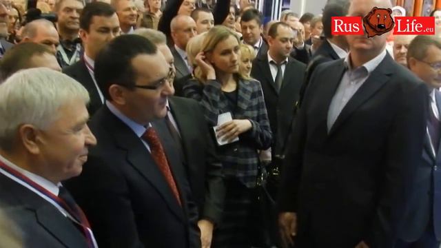Баян микс Танцует даже министр смотреть онлайн