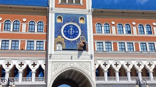 Площадь Оболенского-Ноготкова и Национальная художественная галерея. смотреть онлайн