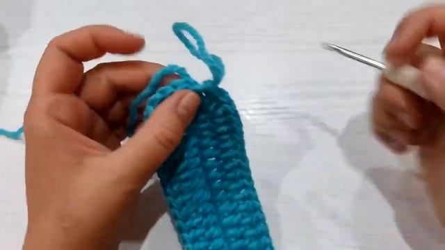 СЛЕДКИ БЕЗ ШВА НА ПОДОШВЕ/ GESTRICKTE HAUSSCHUHE MIT SPEICHEN KNITTED SLIPPERS 1 смотреть онлайн