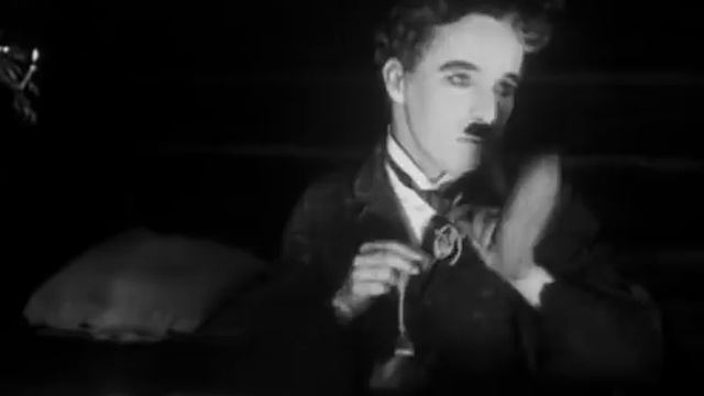 The Gold Rush - Charles Chaplin (1925) - Oceana Roll Dance