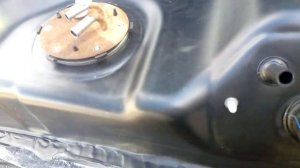 пластмассовый топливный бак Mitsubishi L200