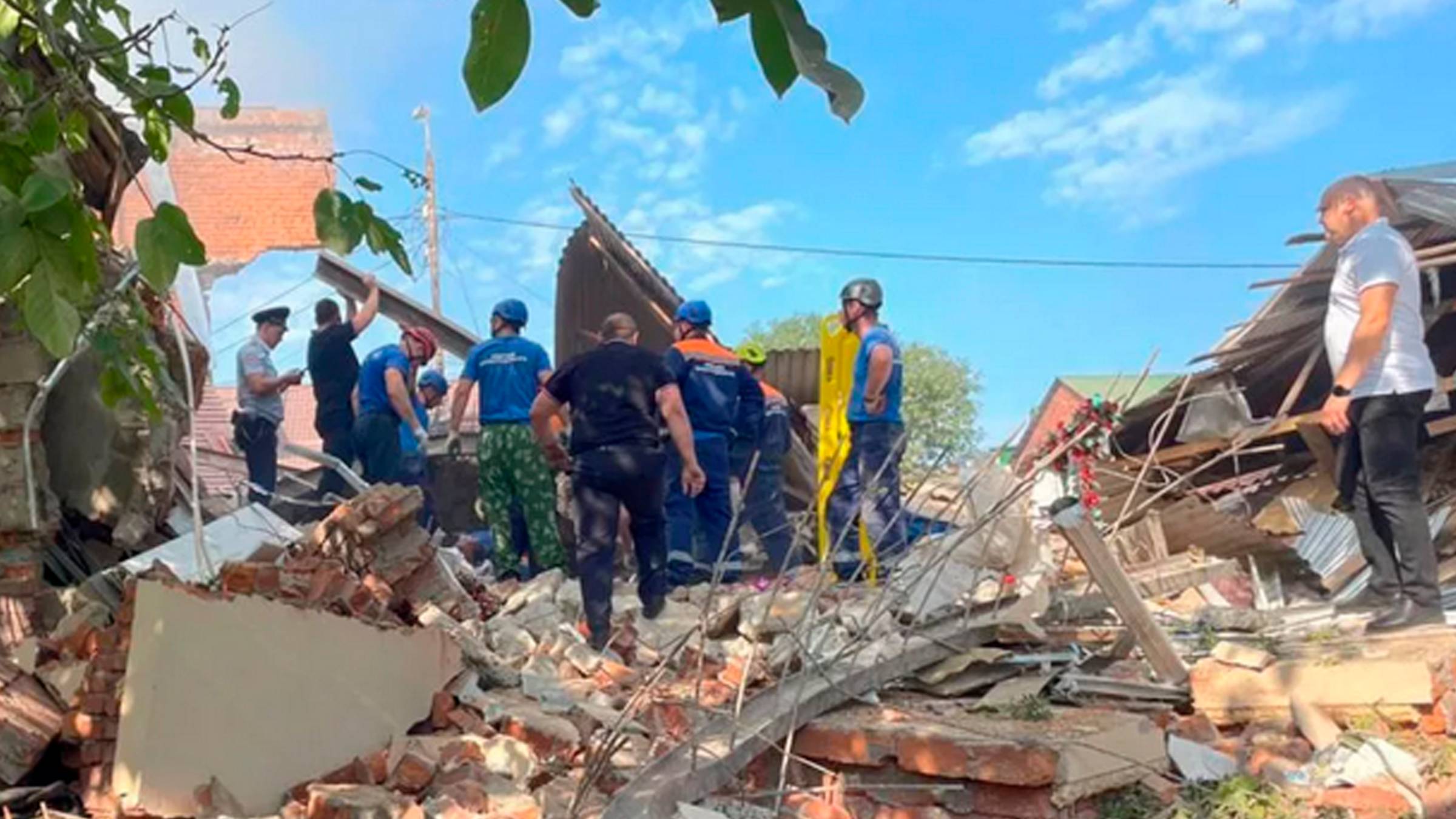 Взрыв газа прогремел в ТЦ в Апшеронске