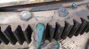 причина люфта опу автокрана