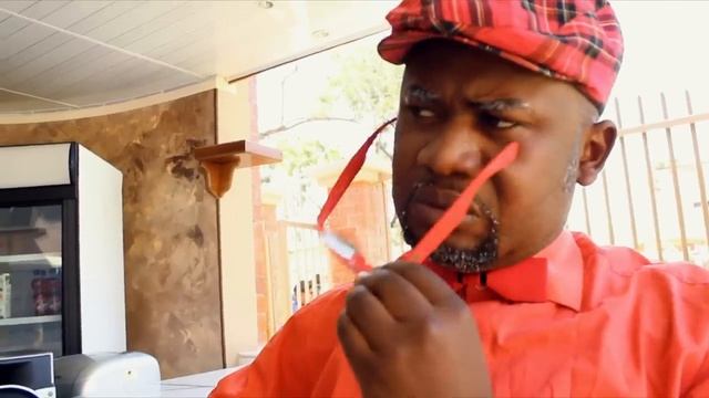 Mike Kalambay - Mal à L'aise (Clip Officiel)