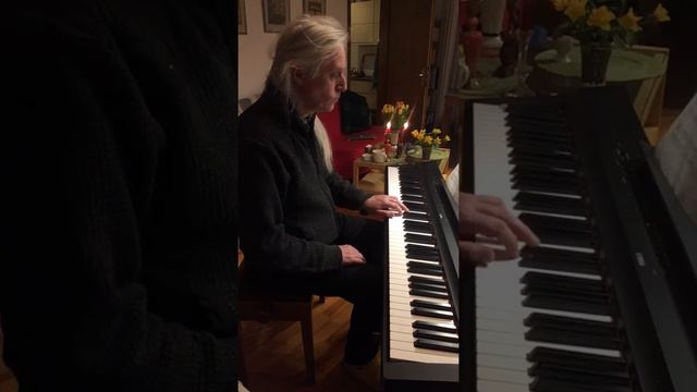 Bartók Mikrokosmos II.50 einhändig mit Metronom 20210415 Minuetto. Tempo di menuetto смотреть онлайн