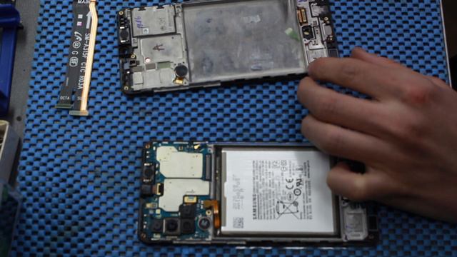 SAMSUNG A31 - ЗАМЕНА РАЗБИТОГО ДИСПЛЕЯ. DISPLAY A31 a315f REPLACEMENT смотреть онлайн