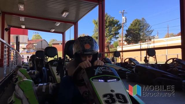 Xtreme Racing Center in Pigeon Forge with MoBro Adventures смотреть онлайн