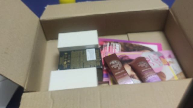 Avon 16 2020 распаковка парфюмов и пакета сюрприза за 329р смотреть онлайн