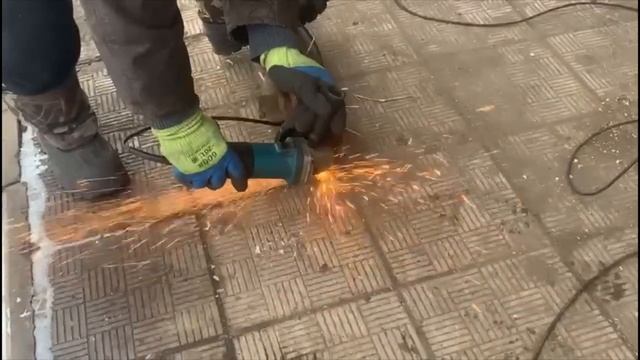отзыв о УШМ Makita 9558HN смотреть онлайн