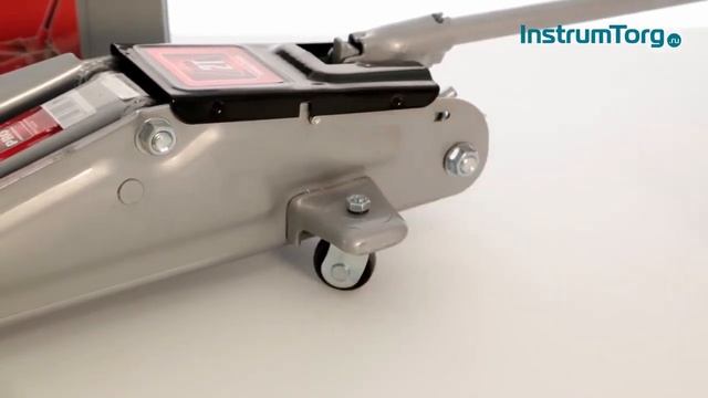 51028  Домкрат гидравлический подкатный, 2 т, h подъема 135–385 мм, в пласт  кейсе   MATRIX MASTER