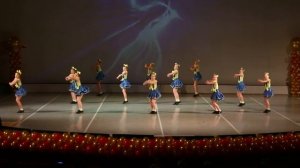 Санкт Петербург: танец "Все мы просто дети" Шоу-группа "Апельсин"