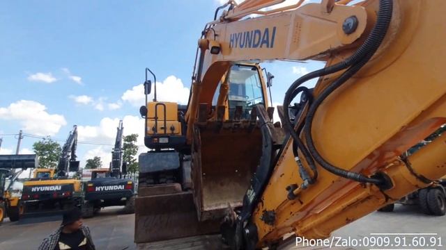 Nàng Kiều Về Vũng Tàu Hyundai R140_Đời 2012 | Giá Máy Xúc Bánh Lốp смотреть онлайн