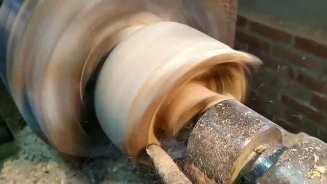 Woodturning.Чаша из дерева. Катальпа. смотреть онлайн