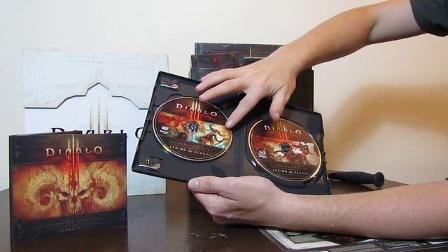 Распаковка Diablo III Collector's Edition смотреть онлайн