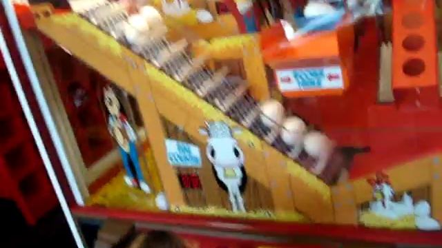 Prerana Kodak - Chucky Cheese - Playing at Country acres - egg game. смотреть онлайн