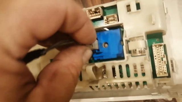 E 2 Бош - ЧТО ДЕЛАТЬ? Как сбросить ошибку на стиральной машине bosch maxx 5. смотреть онлайн