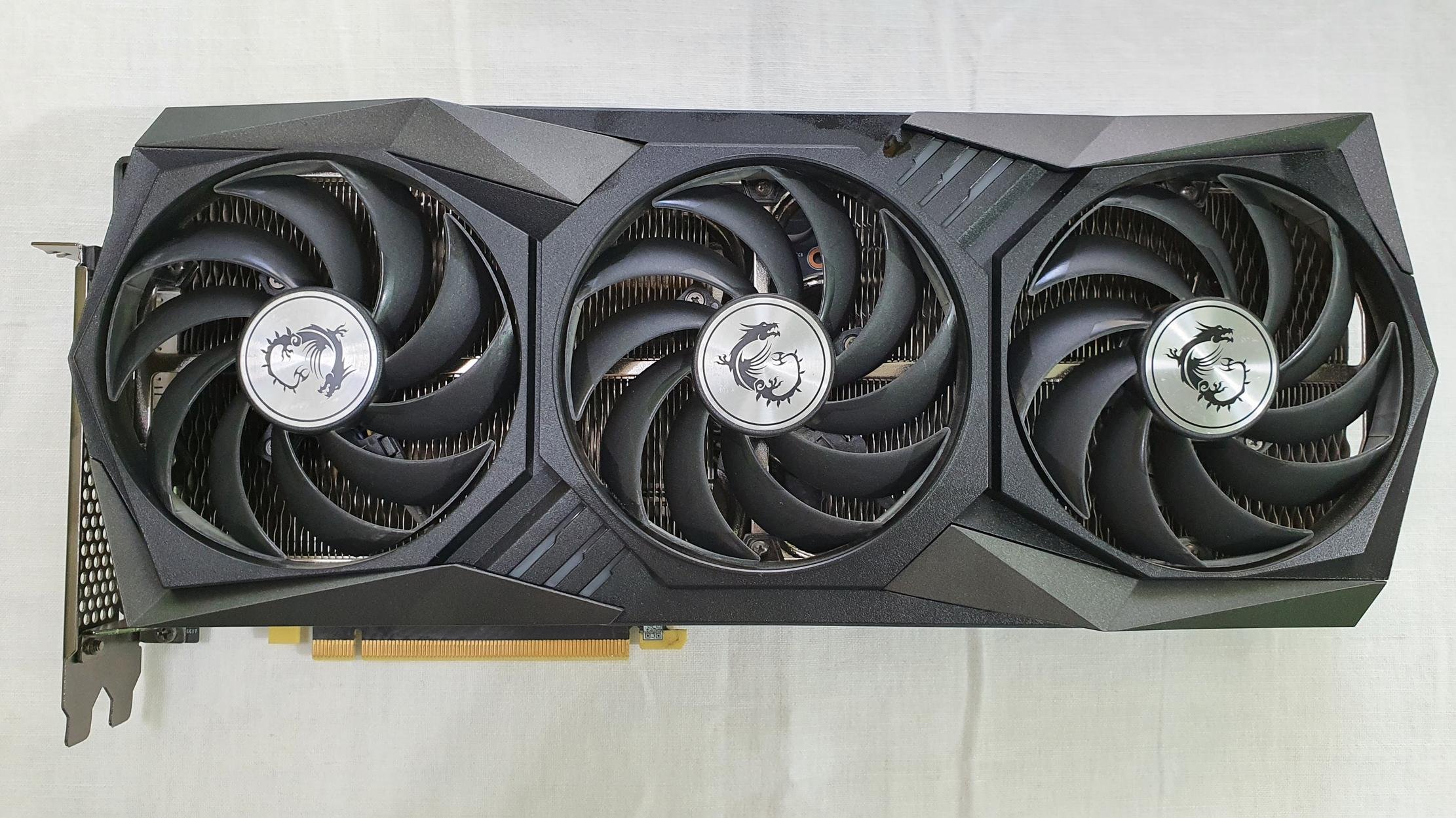 Вскрытие и замена термопасты и термопрокладок на видеокарте MSI GeForce RTX 3080 Ti GAMING X TRIO 8G смотреть онлайн