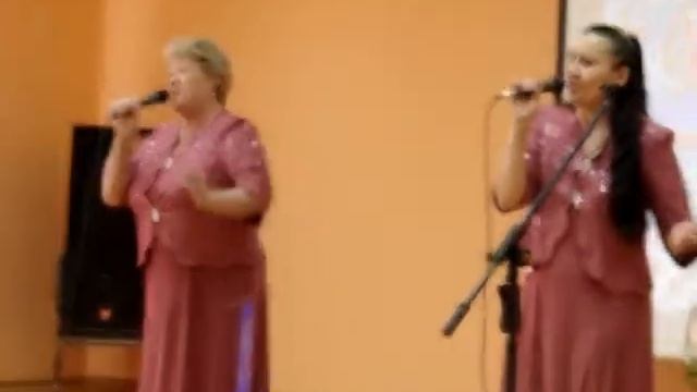 Вальс Победы Дуэт "Подруги! Тамара Винс, Галина Роскошная смотреть онлайн