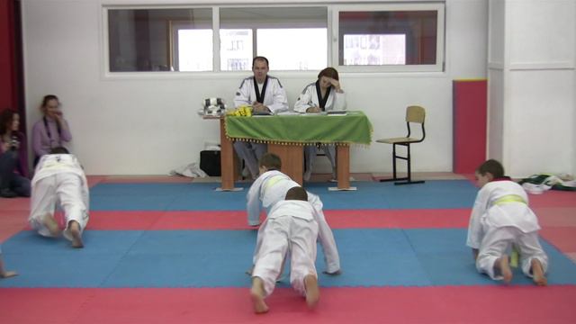 Тхэквондо. Алькор. Аттестация на жёлтый пояс смотреть онлайн