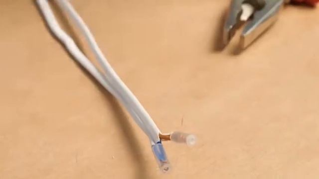 Как быстро скрутить и изолировать электрические провода смотреть онлайн