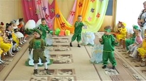 Танец лягушат в детском саду. Младшая группа.