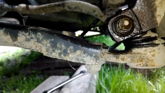 Замена сайленблоков на передних рычагах Kia Sportage 3.