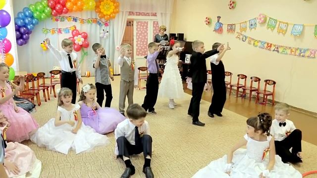 Интересный выход выпускников в детском саду смотреть онлайн