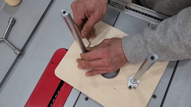 트리머 리프트 만들기 / Router lift diy смотреть онлайн