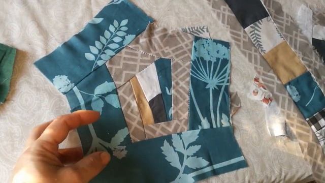 блоки из лоскутков в произвольной форме.