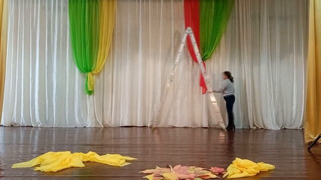 Гагаринский СДК. Видеоролик "Оформление сцены" смотреть онлайн