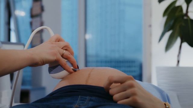 РАЗВИТИЕ МАЛЫША ВО ВРЕМЯ БЕРЕМЕННОСТИ | 5 способов развивать малыша во время беременности смотреть онлайн