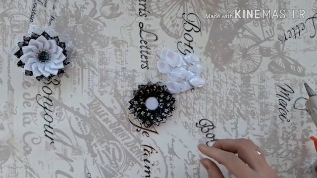 Школьные резинки канзаши МК / DIY School gum kanzashi MK смотреть онлайн