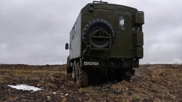 ЗИЛ-131 Песчаный карьер-два человека!!! смотреть онлайн