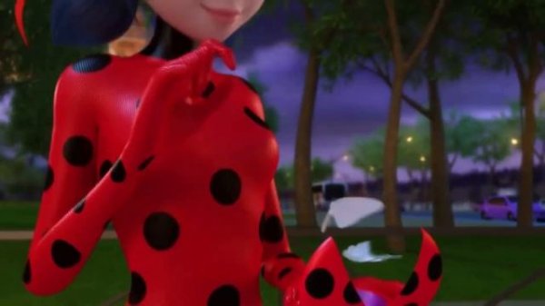 Hawk Moth screaming, laughing and just funny moments