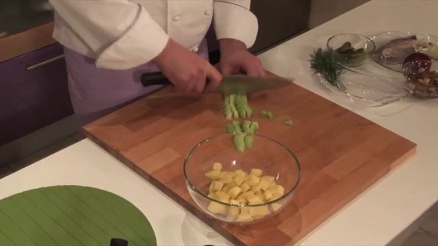 Салат из сельди с грибочками смотреть онлайн