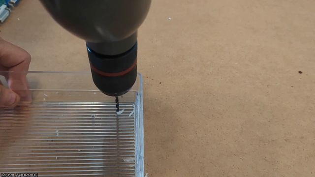 He Construido Una TV /Monitor A Batería?usando Un Portátil Roto