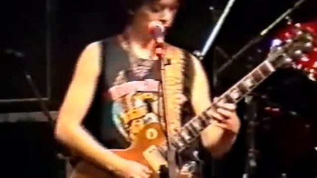 SHE - DEVILS FT. TOYAH LIVE 1990 смотреть онлайн