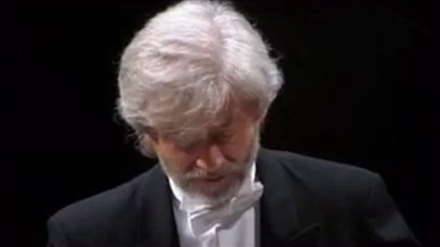 Krystian Zimerman plays Mozart Piano Sonata in C Major K 330 2nd Mov смотреть онлайн