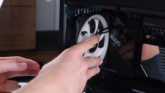 HYTE Y60 RGB PC BUILD смотреть онлайн