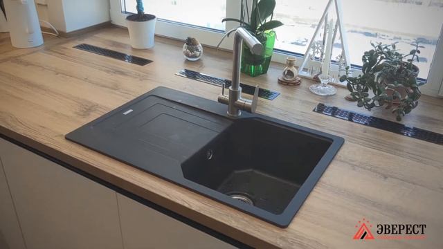 Кухня под заказ 2021 | Современная кухня под окно | everest.by смотреть онлайн