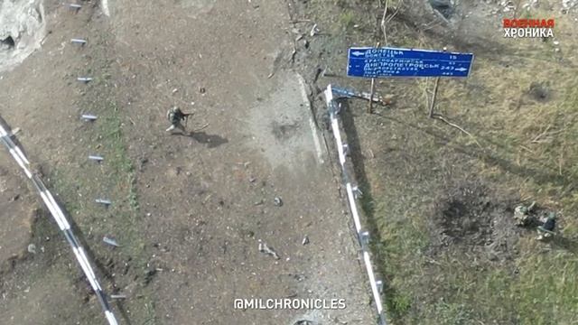 Ближний бой. Один против четверых.