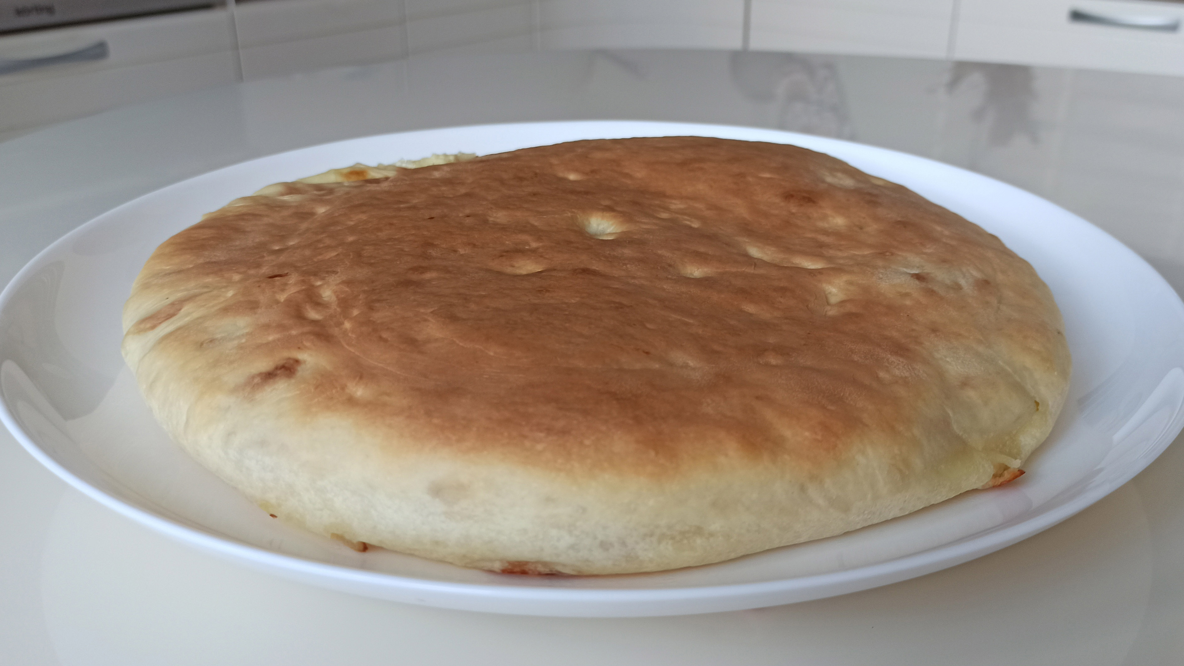 Осетинский пирог с сыром и картофелем! Тесто тонкое! Начинка вкусная! смотреть онлайн