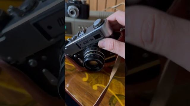 Нашли на старой даче. Фотоаппарат ФЭД 5в смотреть онлайн