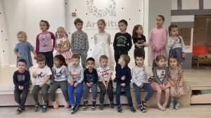 Мы для милой бабушки песенку споём