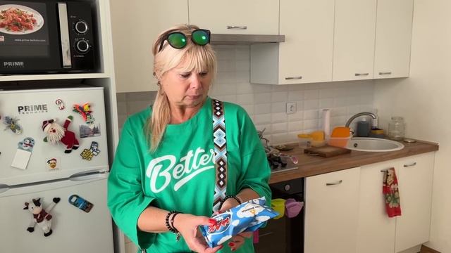 СКУПИЛИСЬ НА 18 ЕВРО, ПУСТОЙ ХОЛОДИЛЬНИК / АРИНА БЕЛАЯ смотреть онлайн