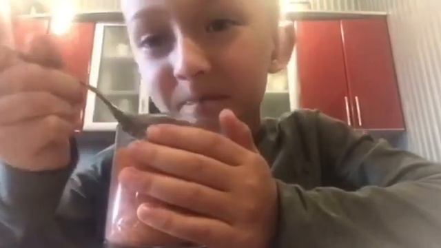 Приготовь витаминную бомбу для ребёнка,супер коктейль, легко весело и полезно☝️😜 А твой рецепт?🙃 смотреть онлайн